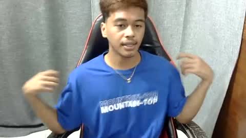 Snapshot of itzme_jhonfred chatting on 07-23-26, 11:19 Jhonfred online show from 07-23-26, 11:19