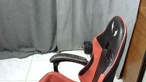 Snapshot of itzme_jhonfred chatting on 07-28-26, 10:43 Jhonfred online show from 07-28-26, 10:43
