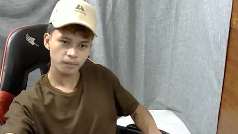 Snapshot of itzme_john chatting on 06-04-26, 08:26 itzme_john online show from 06-04-26, 08:26