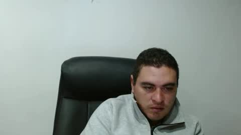 Snapshot of ivan_sexyx chatting on 01-26-25, 02:03 Ivan M online show from 01-26-25, 02:03
