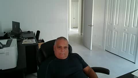 Snapshot of ivanny10 chatting on 09-24-25, 05:27 ivanny10 online show from 09-24-25, 05:27