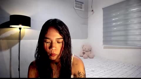 Snapshot of ivaxcx chatting on 12-12-24, 01:10 Ann online show from 12-12-24, 01:10