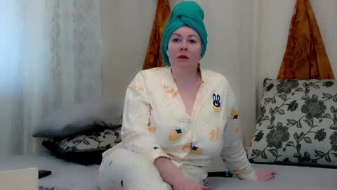 IrennaSplash online show from 01-15-25, 02:38