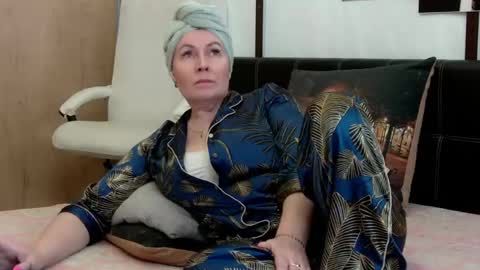 Snapshot of ivettasplash chatting on 05-25-26, 02:17 IrennaSplash online show from 05-25-26, 02:17