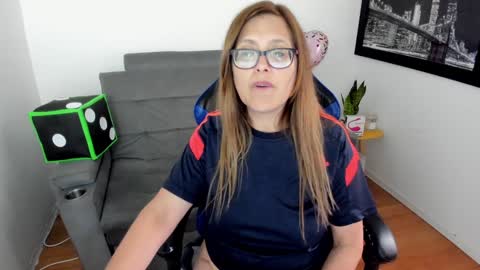 IVETTE online show from 01-30-25, 05:49