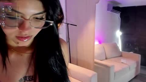 Snapshot of ivon_foxx chatting on 09-17-25, 02:46 Ivon online show from 09-17-25, 02:46