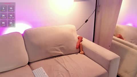 Snapshot of ivon_foxx chatting on 09-23-25, 02:25 Ivon online show from 09-23-25, 02:25