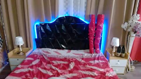 Snapshot of ivone_twinkle chatting on 05-08-26, 03:56 ivone_twinkle online show from 05-08-26, 03:56