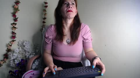 Ivonne online show from 05-27-26, 10:07
