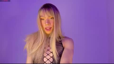 Snapshot of ivonnybonita_ chatting on 11-25-25, 02:55 Ivonny online show from 11-25-25, 02:55