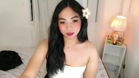 Snapshot of ivory_delight chatting on 06-12-26, 04:06 ivory_delight online show from 06-12-26, 04:06
