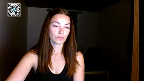 Snapshot of ivorymuse chatting on 06-07-26, 07:39 Lana online show from 06-07-26, 07:39