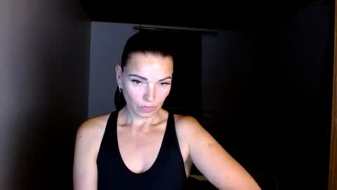 Snapshot of ivorymuse chatting on 07-08-26, 09:30 Lana online show from 07-08-26, 09:30