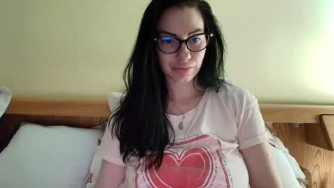 Ivory online show from 12-30-24, 04:08