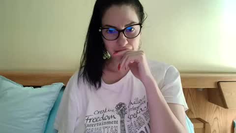 Ivory online show from 01-04-25, 07:23