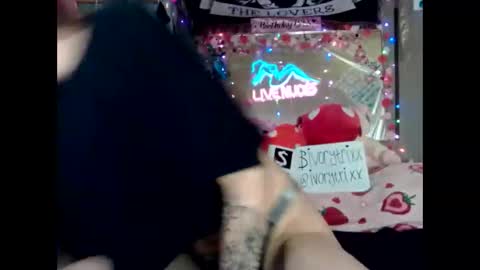 Snapshot of ivorytrixx chatting on 05-31-26, 02:53 ivorytrixx online show from 05-31-26, 02:53