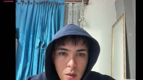 ivy  online show from 12-19-25, 01:45