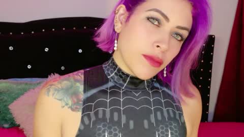 Snapshot of ivy__taylorr chatting on 05-02-26, 10:09 Diana Rojas online show from 05-02-26, 10:09