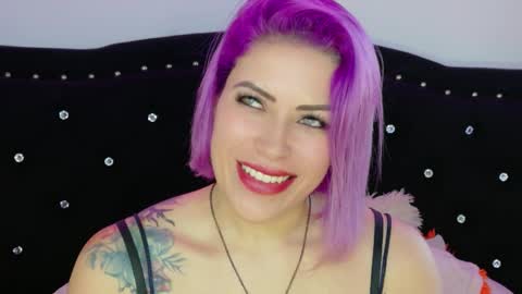 Snapshot of ivy__taylorr chatting on 05-11-26, 09:45 Diana Rojas online show from 05-11-26, 09:45
