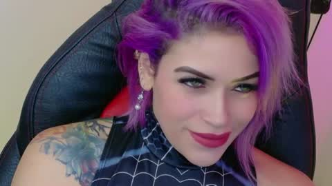 Snapshot of ivy__taylorr chatting on 06-12-26, 06:34 Diana Rojas online show from 06-12-26, 06:34
