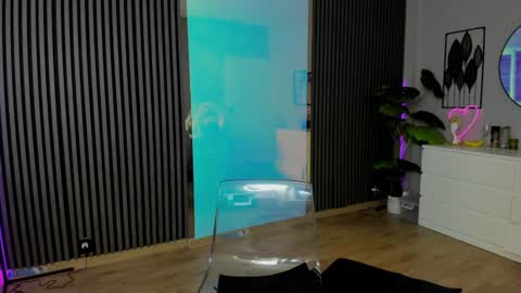 Ivy bellee online show from 12-09-24, 05:40