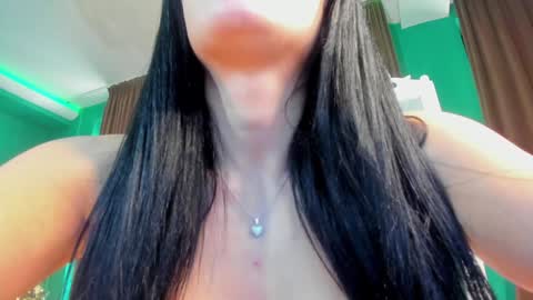 Ivy bellee online show from 12-20-24, 09:32