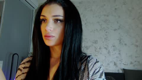 Ivy bellee online show from 01-21-25, 10:41