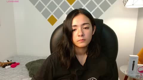 Snapshot of ivy_gail chatting on 01-10-25, 07:46  IVY online show from 01-10-25, 07:46