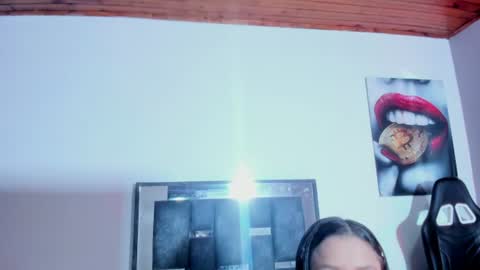 Snapshot of ivy_greys chatting on 07-27-26, 06:37 IVY online show from 07-27-26, 06:37