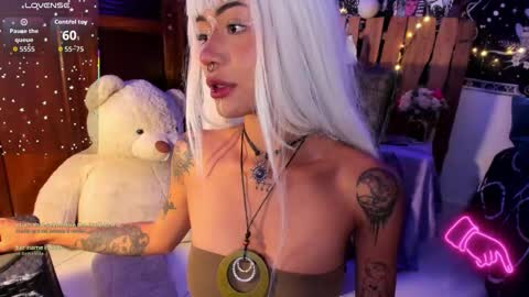 Ivy bank   online show from 12-02-25, 08:04