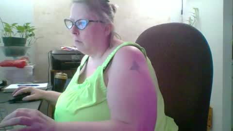 ivyjane3522 online show from 05-25-26, 07:31