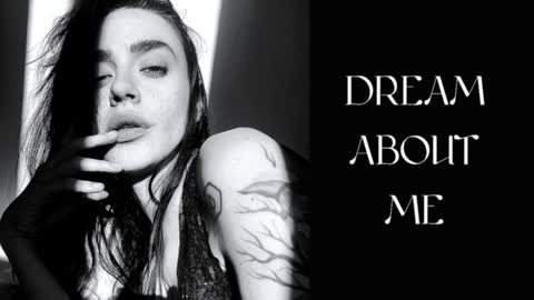 Snapshot of ivyjonson chatting on 12-18-24, 01:45 Miss Ivy online show from 12-18-24, 01:45