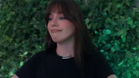 Miss Ivy online show from 06-20-26, 10:34