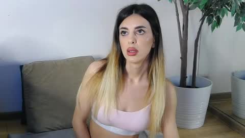 IvyLustt online show from 05-22-26, 05:47