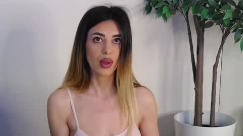 IvyLustt online show from 05-25-26, 05:46