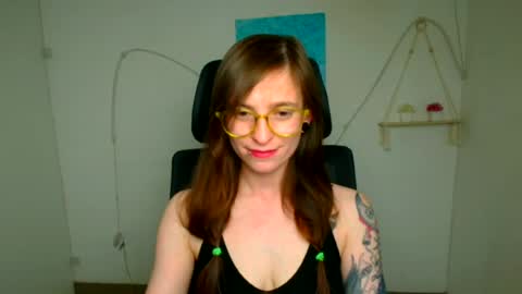 Snapshot of ivynoir_ chatting on 06-16-26, 11:57 Ivy online show from 06-16-26, 11:57