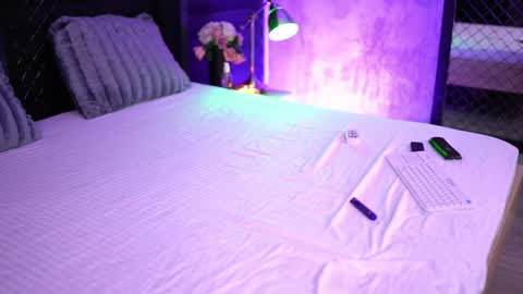 IvyRowa online show from 01-13-25, 09:52