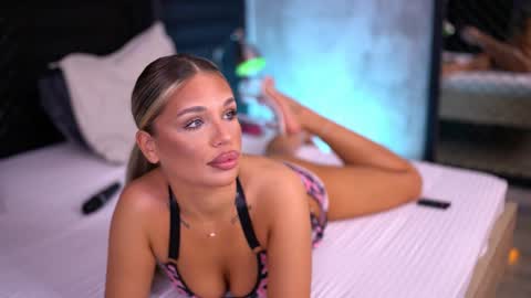 IvyRowa online show from 01-23-25, 07:29