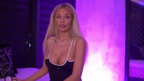 IvyRowa online show from 10-09-25, 06:06