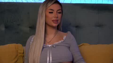 Snapshot of ivyrubens chatting on 01-29-25, 06:33 Ivy online show from 01-29-25, 06:33