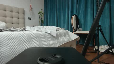 Snapshot of ivyrubens chatting on 02-05-26, 06:34 Ivy online show from 02-05-26, 06:34