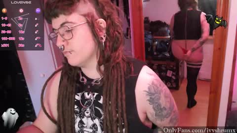 Ivy ShrumX online show from 03-28-26, 01:49