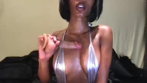ivyskye_ online show from 06-08-26, 12:36