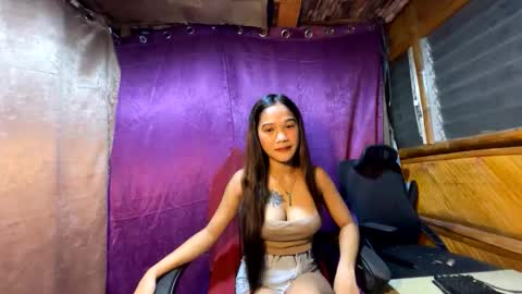 Snapshot of ivysnow07 chatting on 12-15-25, 02:16 MAI online show from 12-15-25, 02:16