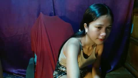 Snapshot of ivysnow07 chatting on 12-16-25, 08:41 MAI online show from 12-16-25, 08:41