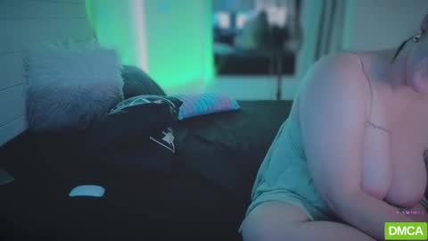 Ivy Swings online show from 04-01-26, 10:38