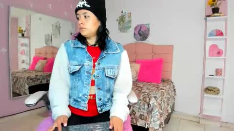 Snapshot of ivyyemerald_ chatting on 05-29-26, 12:47 IVY online show from 05-29-26, 12:47