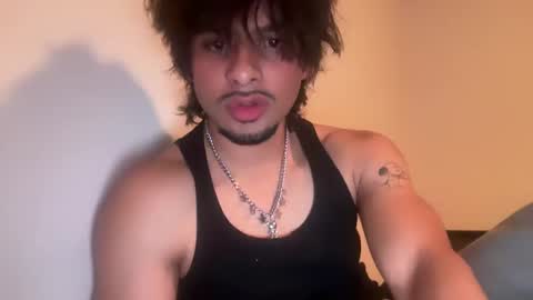 Snapshot of iwannabeagarden chatting on 10-23-25, 03:28 N online show from 10-23-25, 03:28