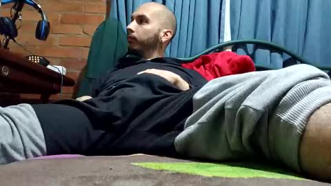 iwanturarse online show from 11-17-25, 02:28