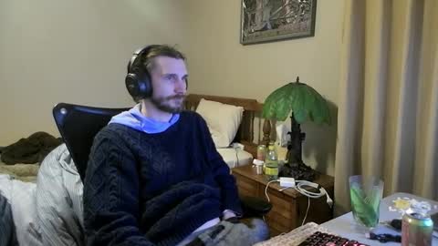 iwhitesmurf online show from 12-18-25, 04:51